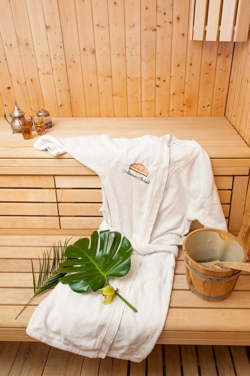 Bed and Breakfast Un Banc Au Soleil Marsilly  Esterno foto