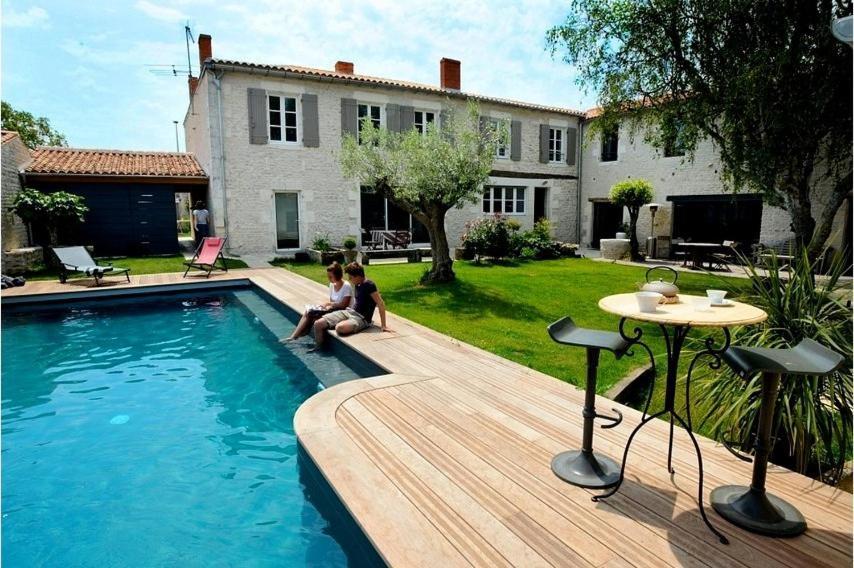 Bed and Breakfast Un Banc Au Soleil Marsilly  Esterno foto
