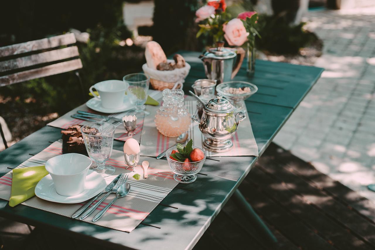 Bed and Breakfast Un Banc Au Soleil Marsilly  Esterno foto