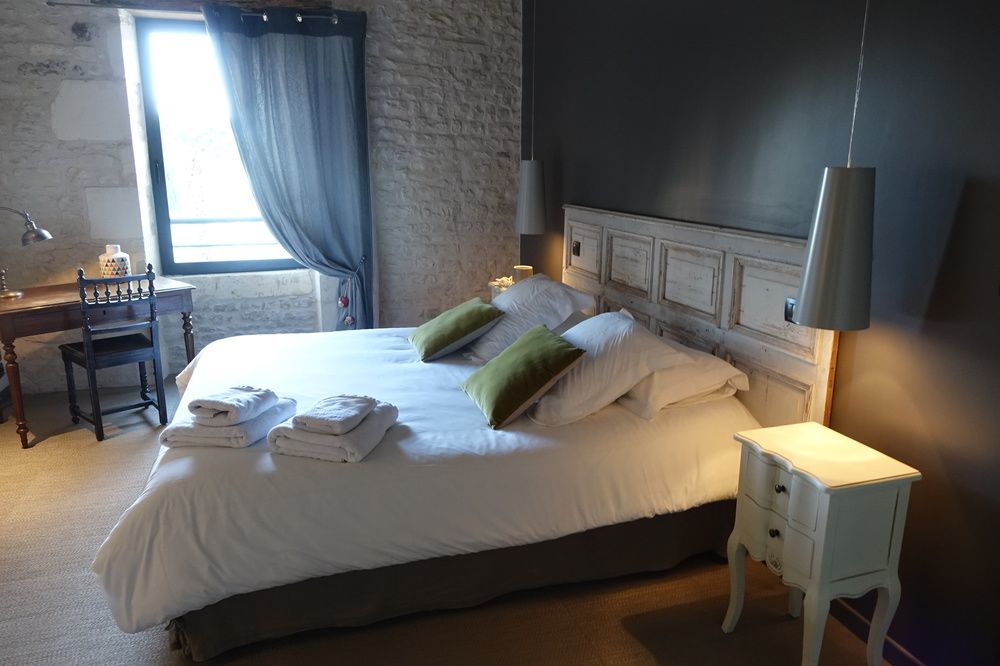 Bed and Breakfast Un Banc Au Soleil Marsilly  Esterno foto